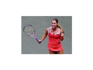 Dominika Cibulková podľahla v Pekingu Talianke Pennetovej
