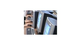 Google oproti minulému roku zvýšil svoj zisk o pol miliardy