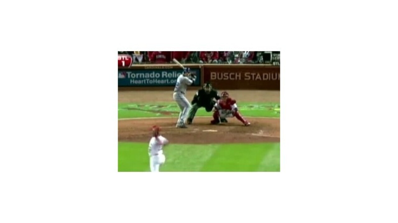 Texas zdolal St. Louis 4:2 a dostal sa tak do vedenia 3:2 na zápasy vo finále Svetovej série MLB