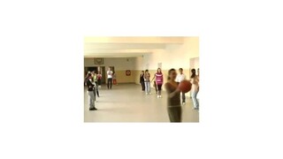 Na Základnej škole v obci Toporec sa telesná výchova vyučuje na chodbe