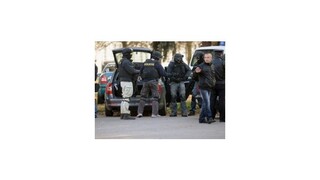 Traja mŕtvi po streľbe v českej továrni na výrobu lietadiel