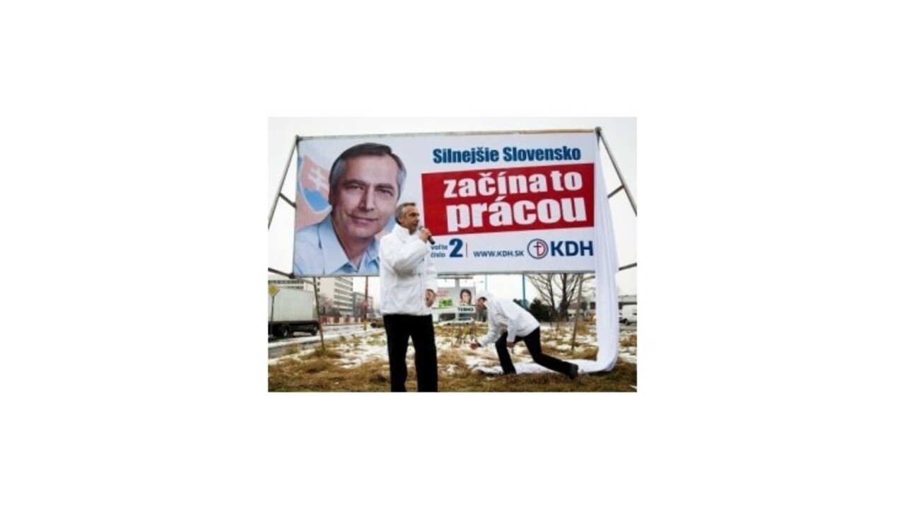 KDH odhalilo billboard, hovorí o bielom Slovensku