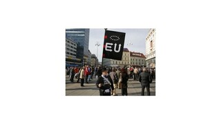 Chorváti dali v referende zelenú pre vstup krajiny do EÚ