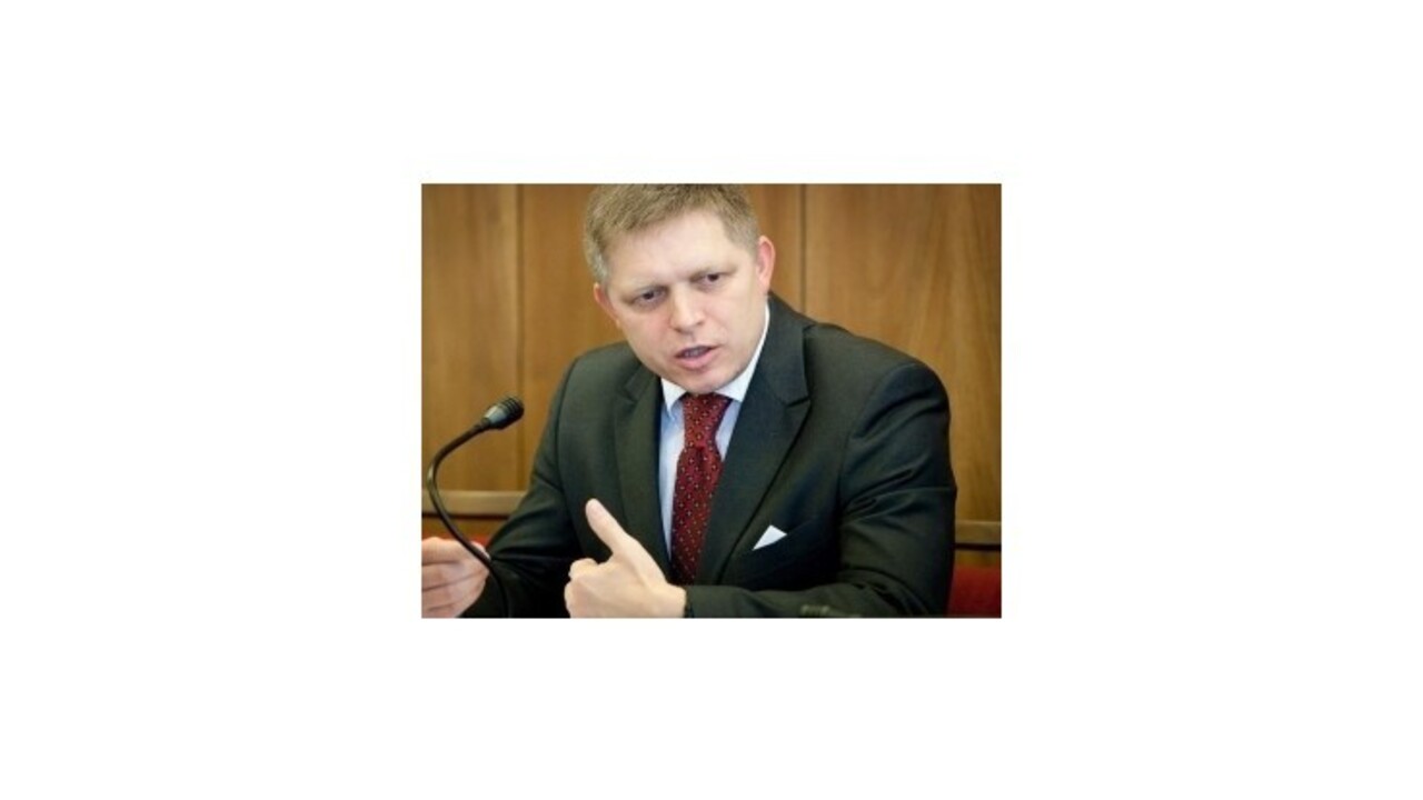Fico: Vláda nie je len neschopná, ale aj lenivá