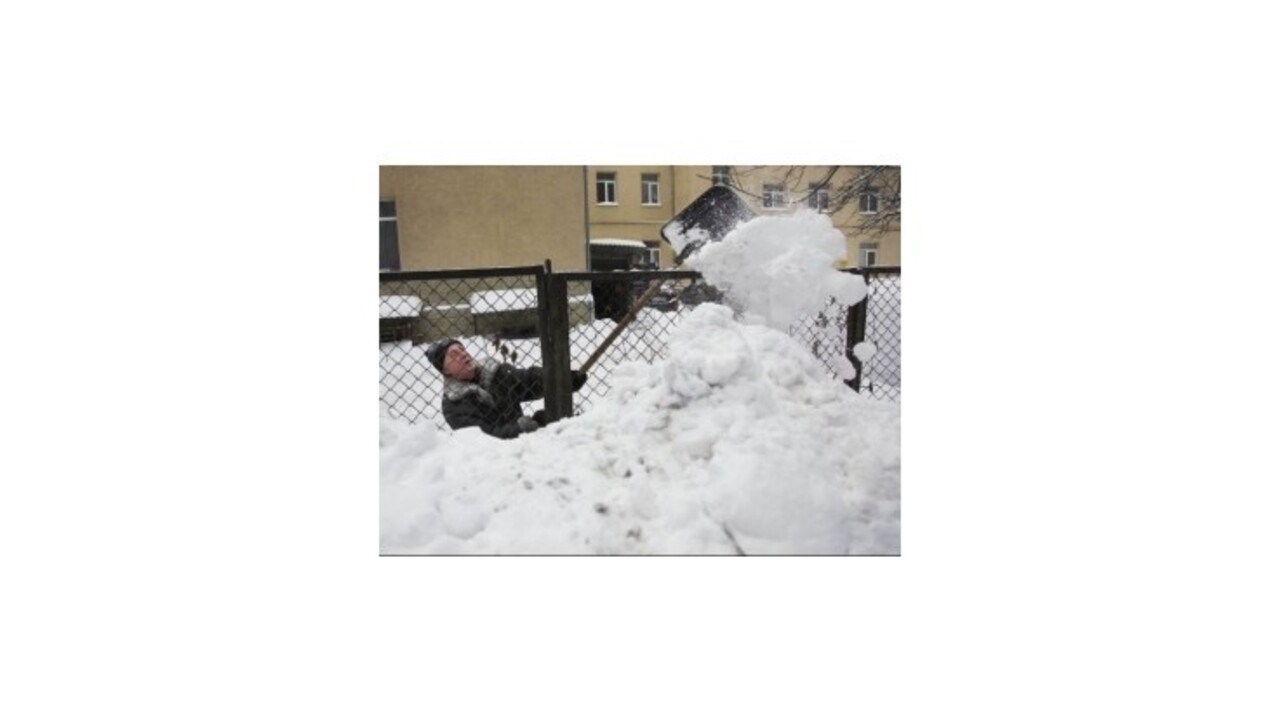 V Turzovke za 24 hodín napadlo meter snehu, vyhlásili mimoriadny stav