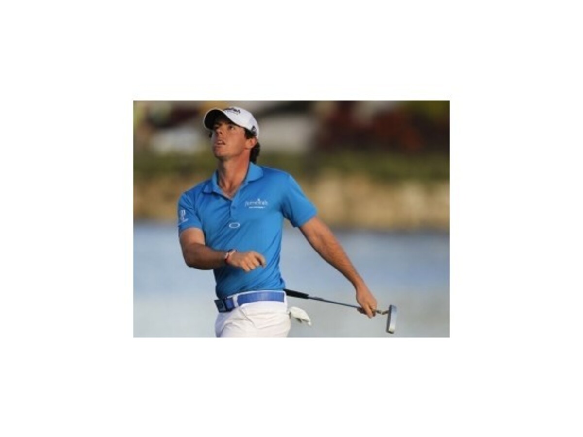 Novým lídrom rebríčka McIlroy, Woodsovi patrí 16. miesto