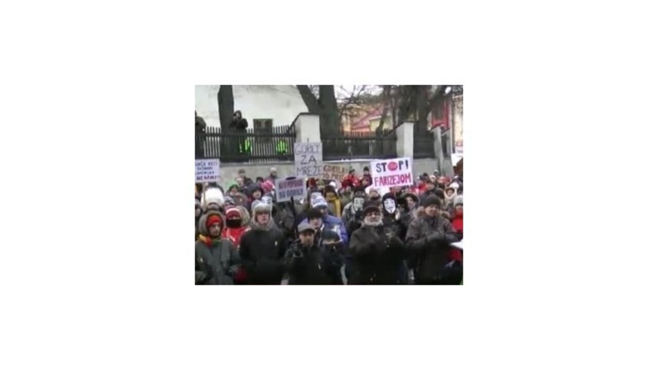 Do Popradu prišlo protest Gorila podporiť asi 150 ľudí