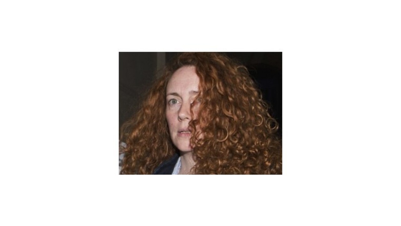 Britská polícia opäť zatkla bývalú šéfku News International Rebeku Brooksovú