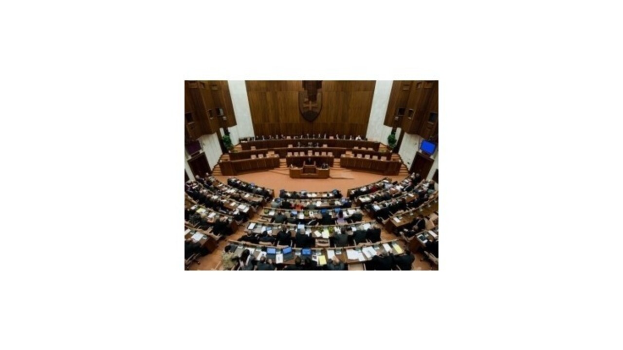 Náhradníci za členov Radičovej vlády do parlamentu nenastúpia