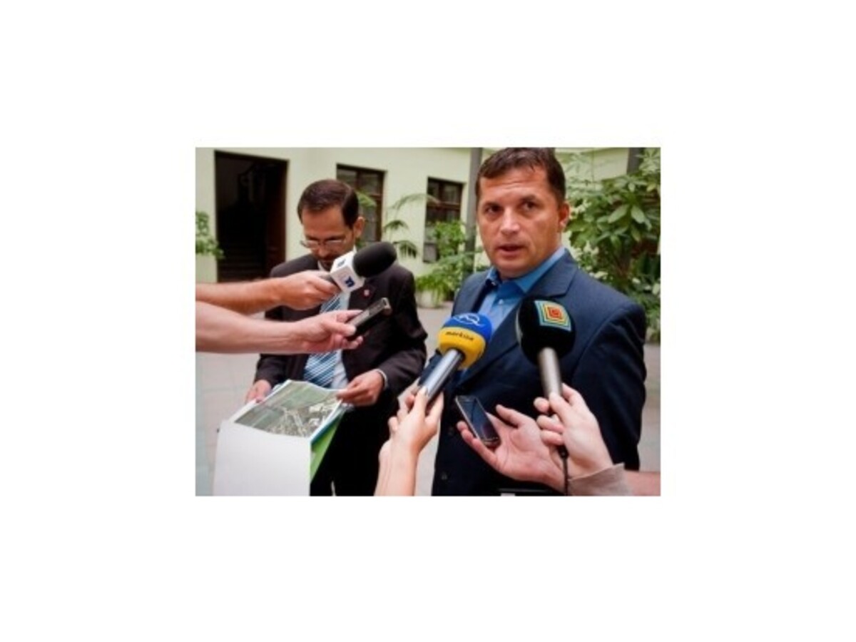 Ubúdajúcim menšinám nestačí Ficovo status quo, tvrdí Nagy