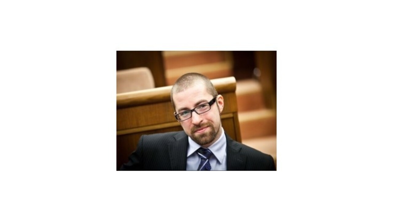 Poslanec Poliačik ponúkol Kuffovi kurz na zorientovanie sa v problematike homosexuality