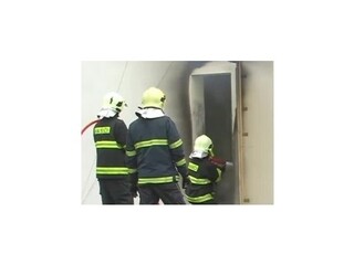 Pod Tatrami testovali požiarnu bezpečnosť drevostavby
