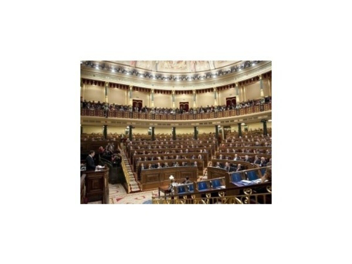 Španielsky parlament schválil úsporné opatrenia za 10 miliárd eur