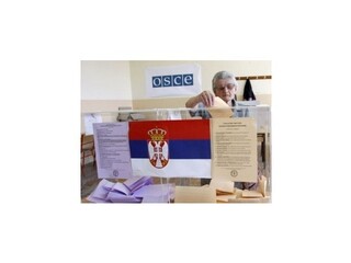 Srbsko si v nedeľu zvolí prezidenta, favoritom je Tadič