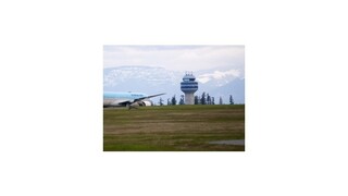 Trosky z rozpadávajúceho sa Boeingu spadli na Toronto