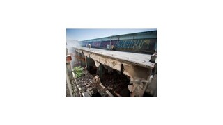 Cvernovku dnes začali búrať