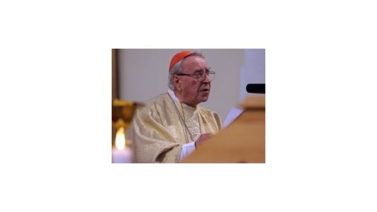 Kardinálovi Korcovi priniesli pápežské požehnanie, prebúdzajú ho