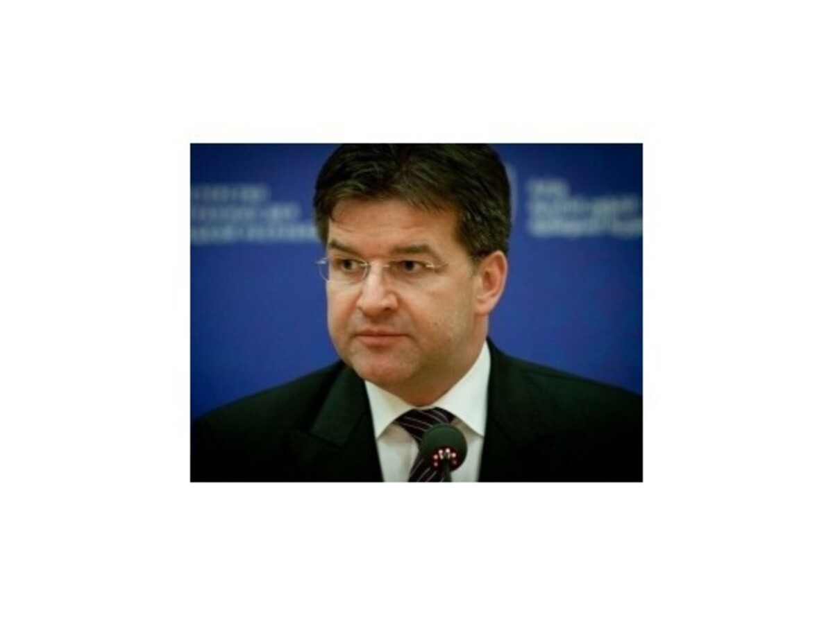 Šéfom rady vlády pre ľudské práva sa stal minister zahraničia