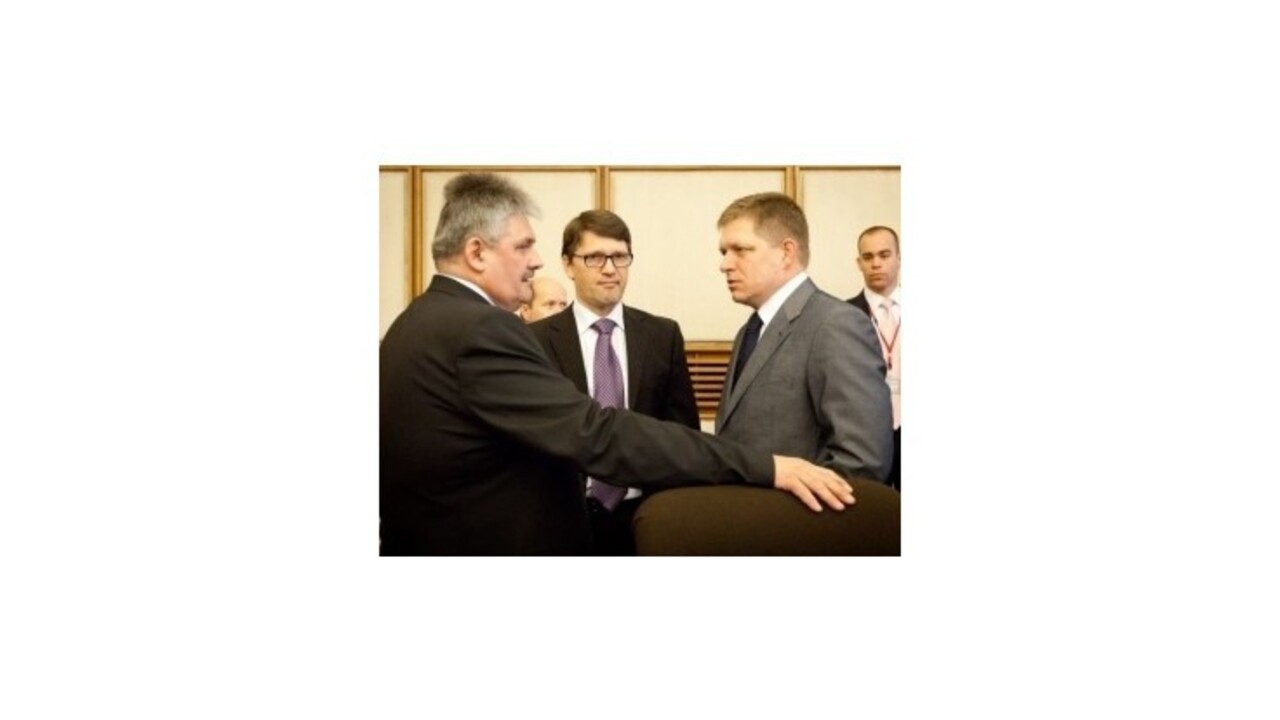 Vláda ide na pol roka otvoriť druhý pilier