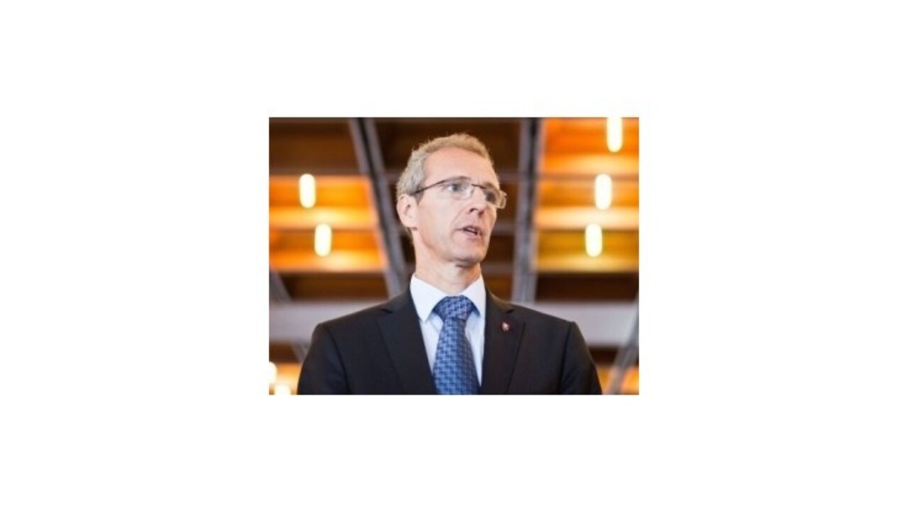 Štefanec: Vláde ide len o peniaze sporiteľov, dôkazom je otvorenie 2. piliera