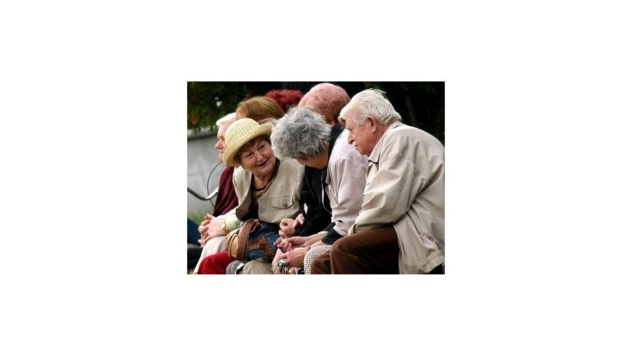 Pre vyššie poplatky si ľudia v 2. pilieri nasporia menej