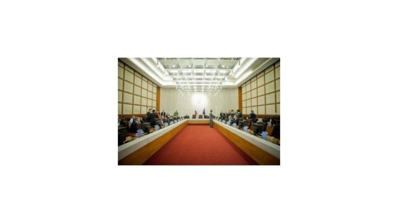 Živnostníci a dohodári zaplatia štátu viac