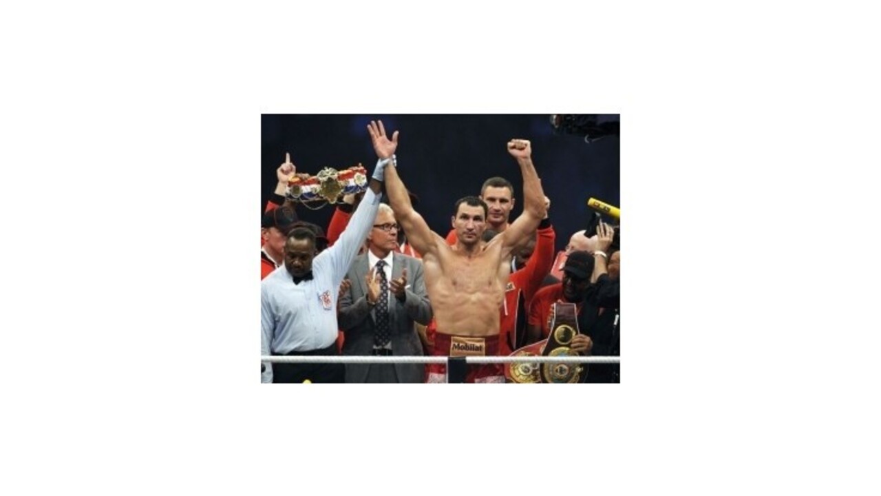 Vladimir Kličko zostáva svetovým šampiónom, knokautoval Thompsona