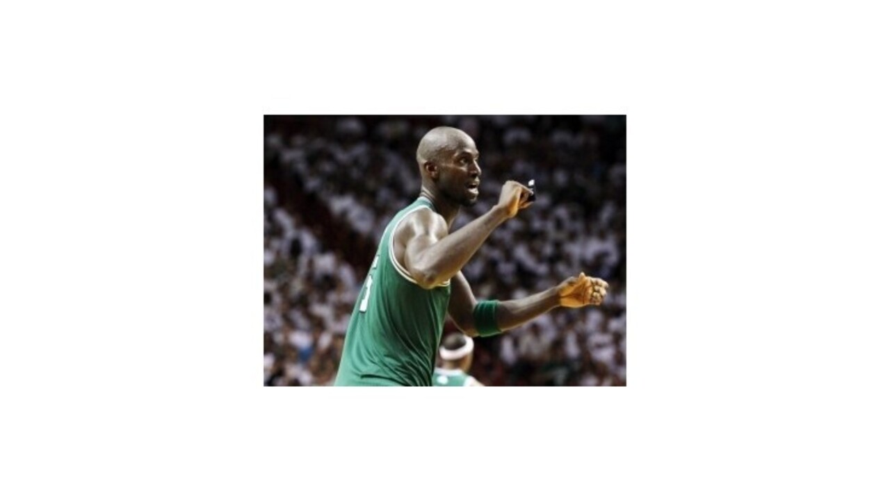 Garnett definitívne zostáva v Bostone