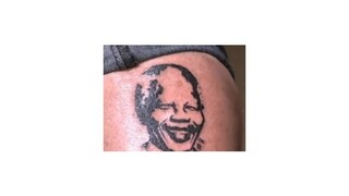 Mandela oslavuje 94 rokov, úctu prejavujú Juhoafričania aj tetovaním
