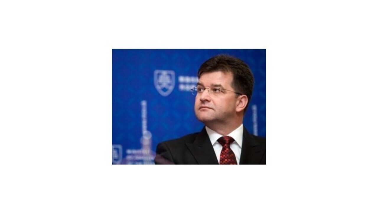 Lajčák ruší po Dzurindovi zákazky za pol milióna eur, chce šetriť