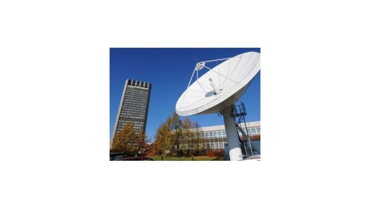 Poslanci vyberajú nového šéfa RTVS, favoritmi Mika a Rezník