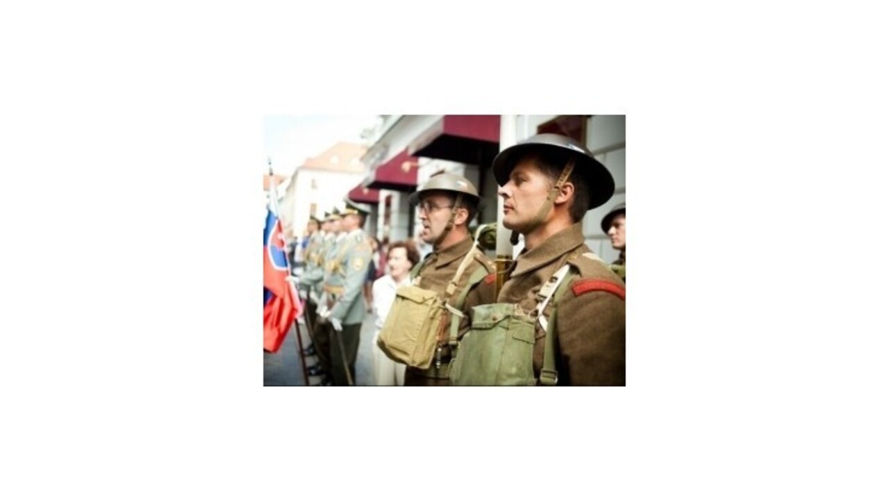 V Bratislave odhalili pamätnú tabuľu generálovi Petrákovi