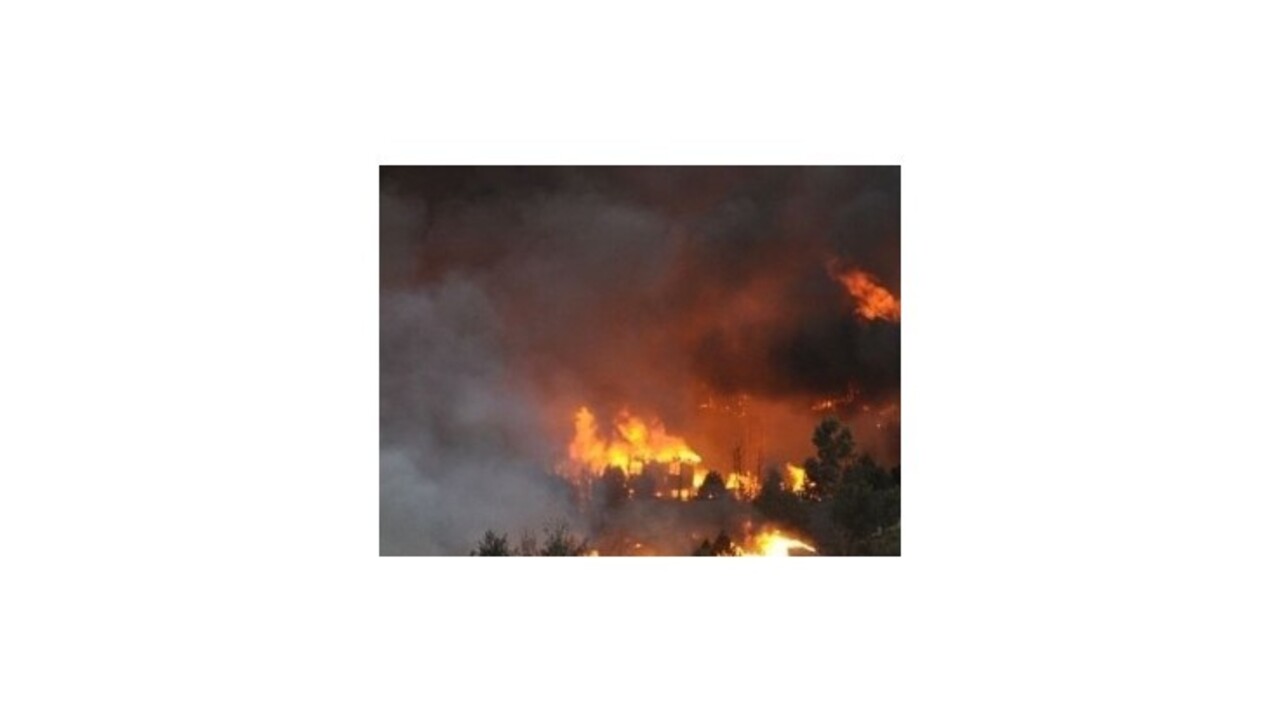 Požiare vyhnali z domovov vyše 4000 obyvateľov Kanárskych ostrovov