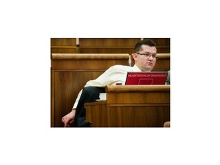 Kolesík by mal po škandále končiť na čele mladých ľavičiarov