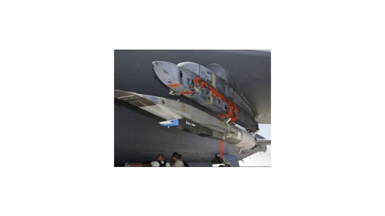 Skúšobný let superrýchleho lietadla zlyhal