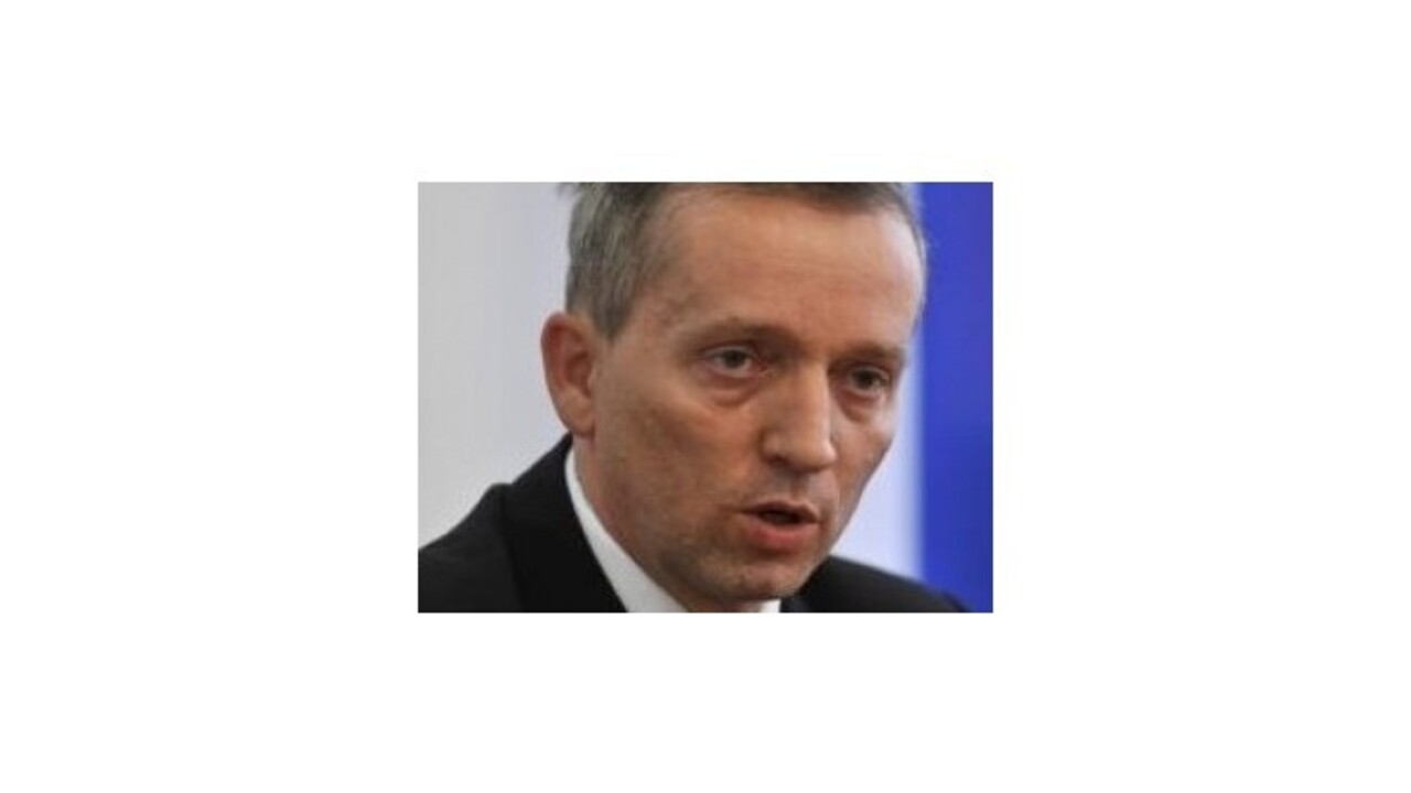 Premiér súhlasí s nevymenovaním J.Čentéša za GP