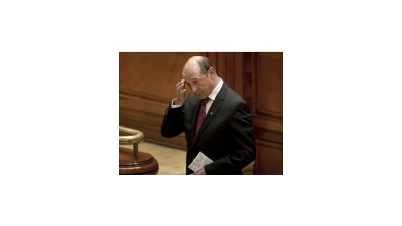 Rumunský parlament dal zelenú návratu prezidenta Basesca