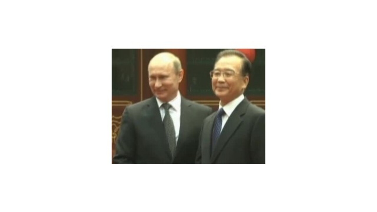Čína a Rusko vyzvali APEC na užšiu spoluprácu s cieľom podporiť región