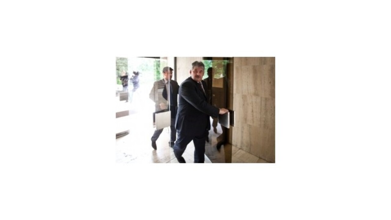 J. RICHTER: Budem sa maximálne snažiť o vyššie platy v štátnej a verejnej správe