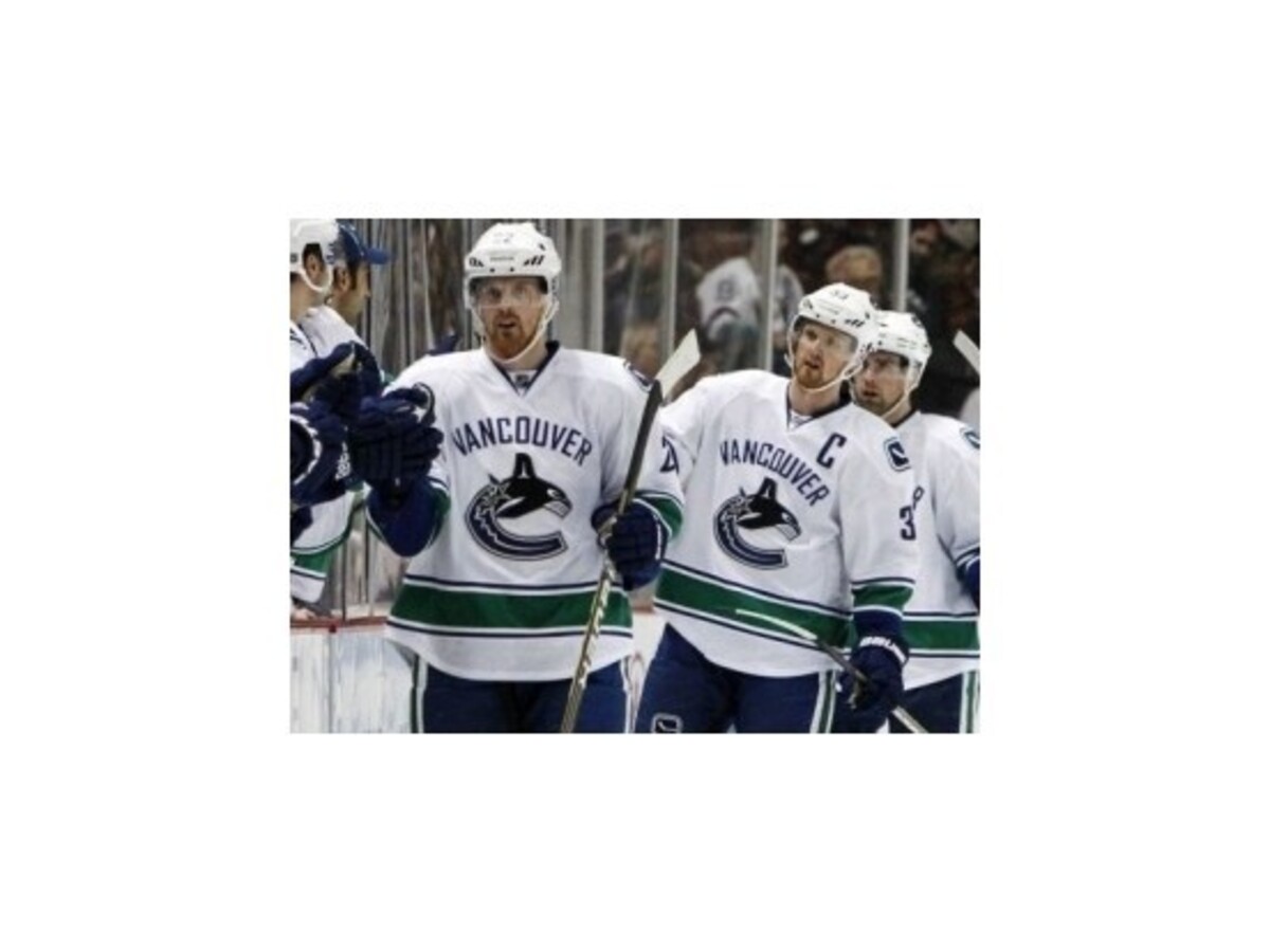 Švédi z NHL už môžu hrať v domácej lige