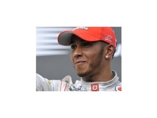 V nedeľňajšej VC Singapuru si vyjazdil pole position Hamilton