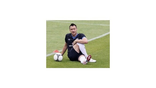 John Terry ukončil reprezentačnú kariéru, dôvodom obvinenia z rasizmu