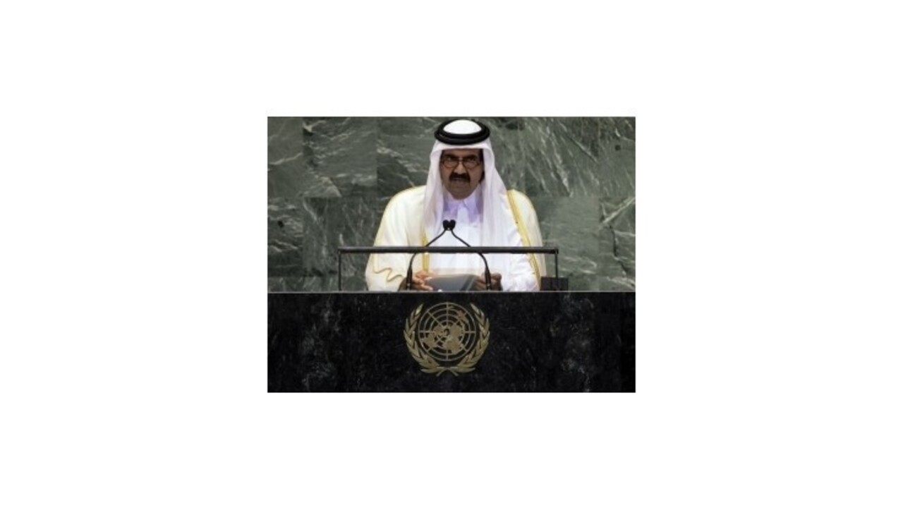 Katarský emir vyzval arabské krajiny na intervenciu v Sýrii