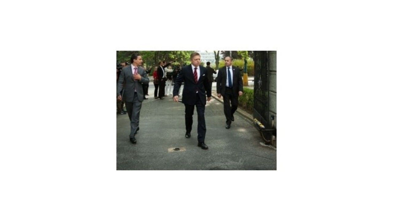 Vláda obmedzila platby v hotovosti a zabojovala proti hazardu