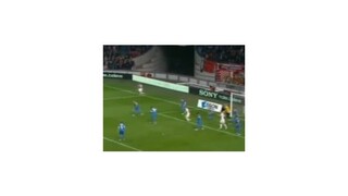 Futbalisti Twente Enschede utrpeli prvú ligovú prehru v sezóne