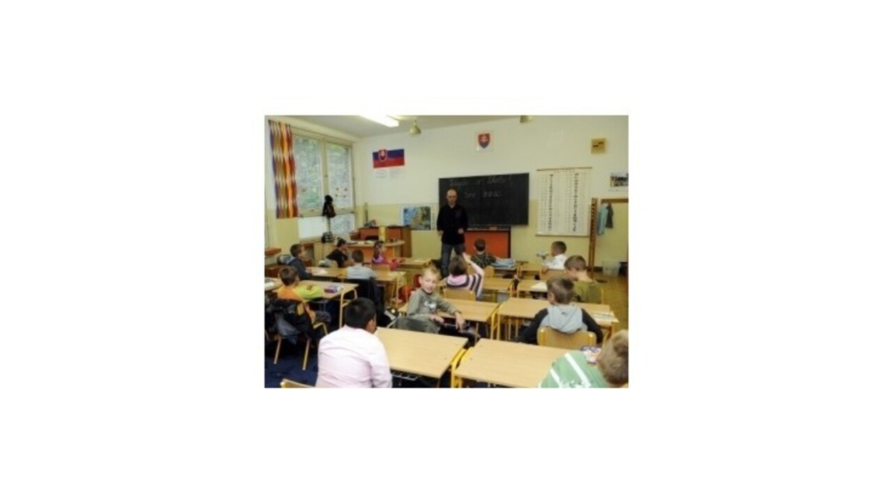 Časti učiteľských odborov by zvýšenie platov nestačilo