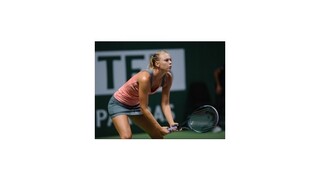 Šarapovová a Serena do semifinále MS WTA, uspela aj jednotka