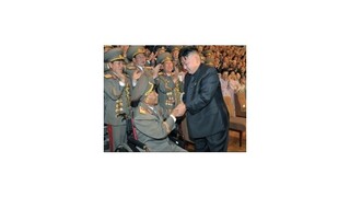 Kim dal zabiť generála, opil sa počas štátneho smútku