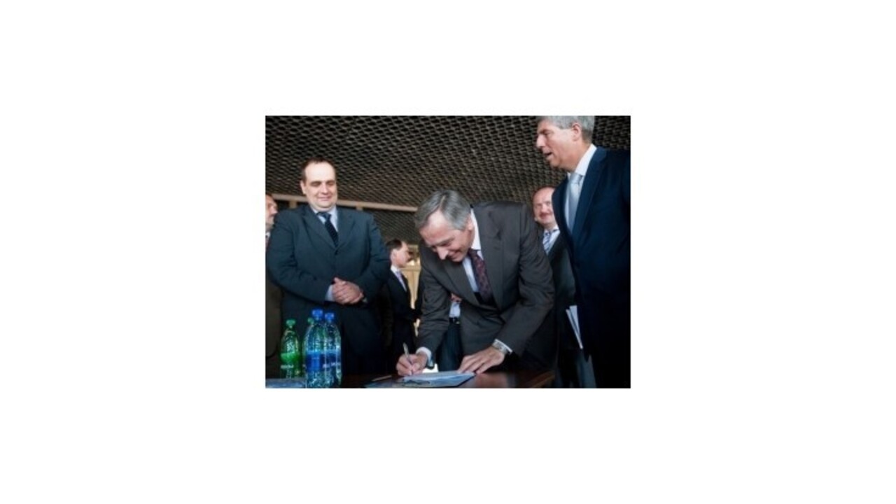 Lídri Ľudovej platformy podpísali memorandum o zodpovednosti