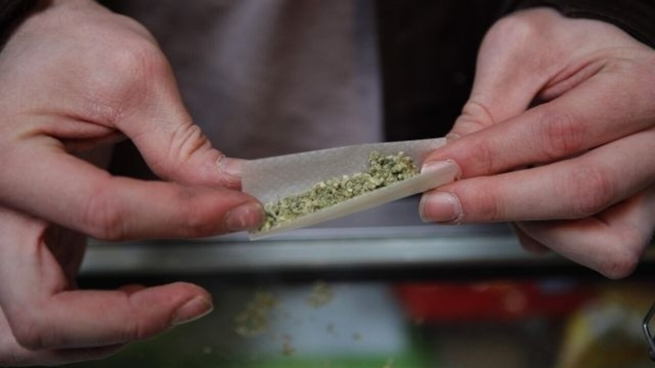 joint marihuana ganja 